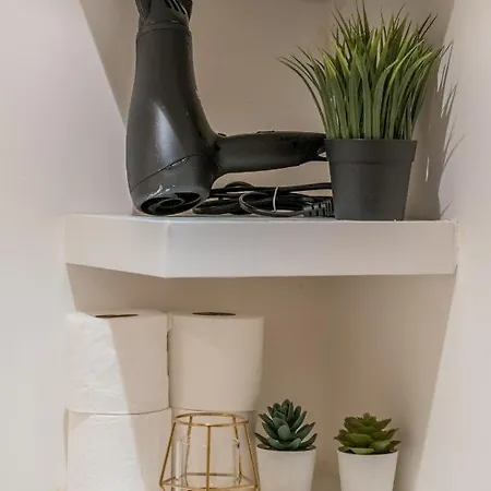 Apartment Modern 1 Bedroom City Penthouse *