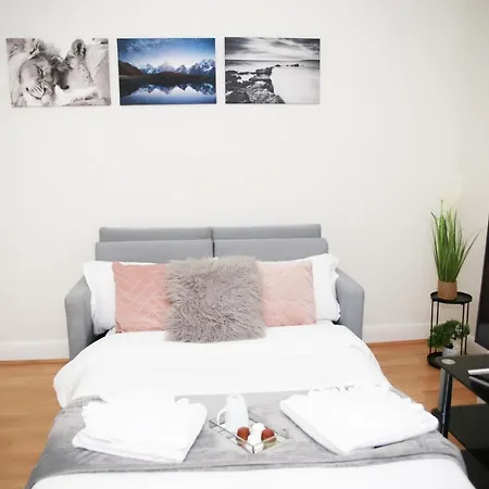 Holiday home Wembley Luxury *