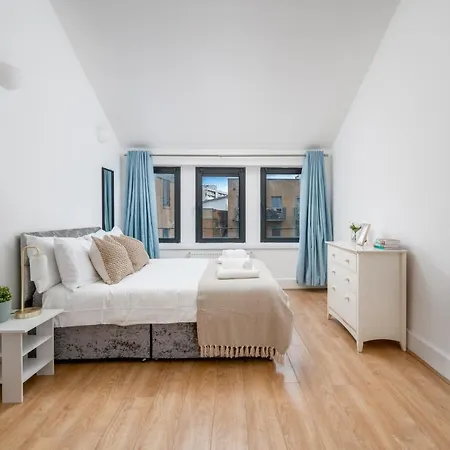 Modern 1 Bedroom City Penthouse Appartement Londen