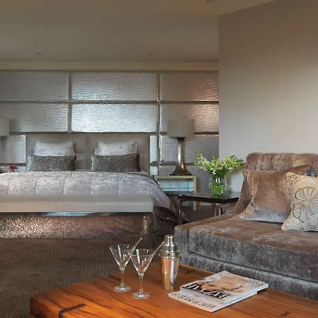 Radisson Blu Hotel, Mercer Street 5* London
