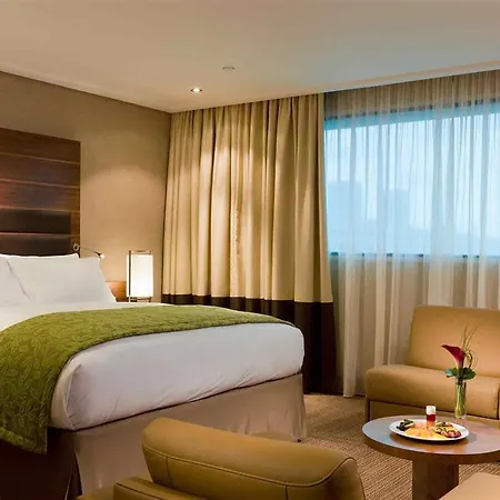 Sofitel London Heathrow 5*