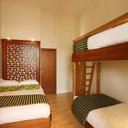 Mayflower Hotel&apartamentos 3*