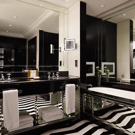 Hotel Corinthia 5*