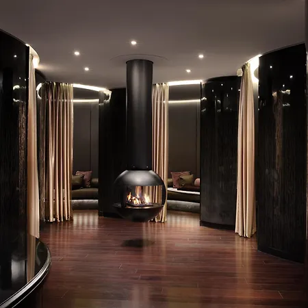 Corinthia 5*