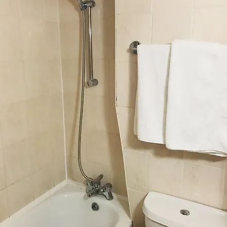 Lily Hotel London