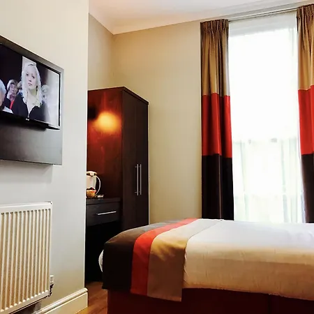 Royal Cambridge Hotel 3*
