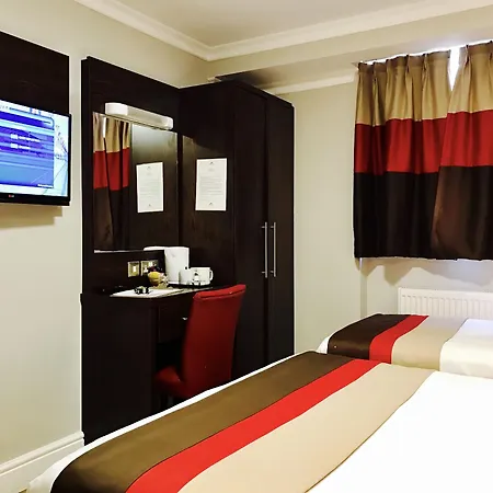 Royal Cambridge Hotel 3*