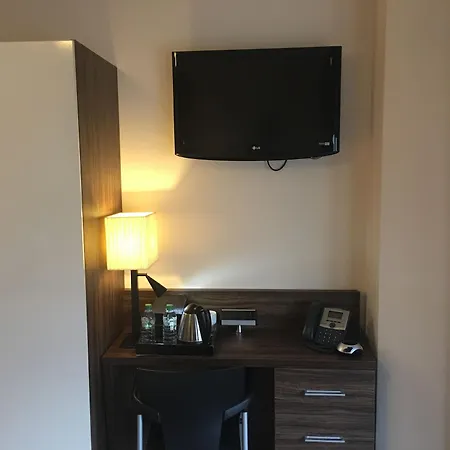 Hotel Simply &
