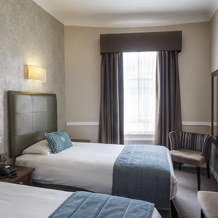 Hotel Princes Square 4*
