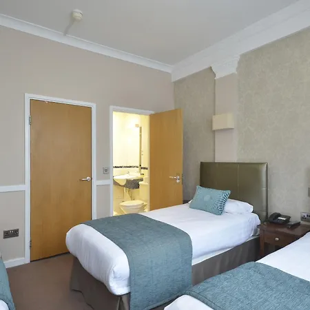 Princes Square Hotel