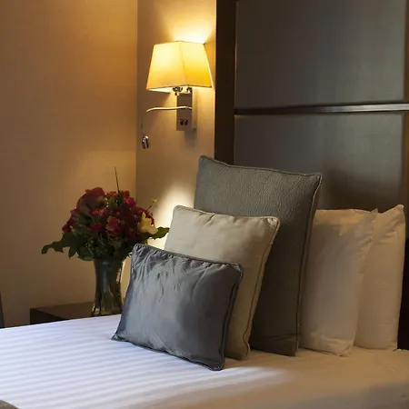 Gem Strathmore Hotel 4*
