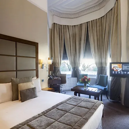 Gem Strathmore Hotel