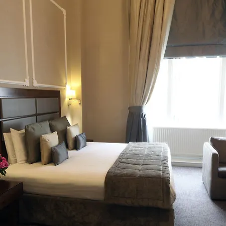 Hotel Gem Strathmore 4*