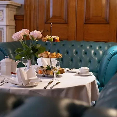 Hotel Gem Strathmore 4*