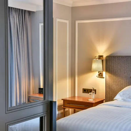 Otel Hyatt Regency - The Churchill 5*