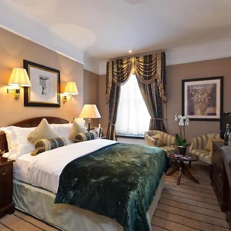Hotel The Colonnade 4*