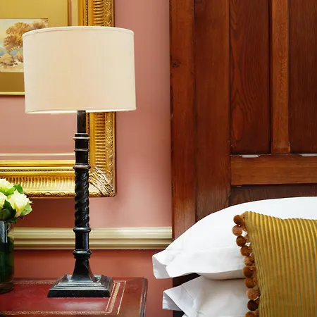 Hotel The Gore - Starhotels Collezione Londra
