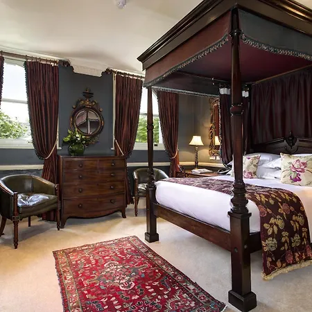 Hotel The Gore - Starhotels Collezione Londra