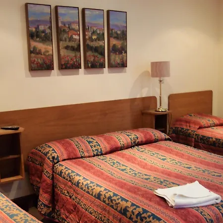 Hotell 65 2*