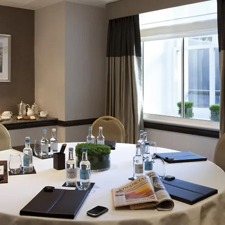 The Langham 5*