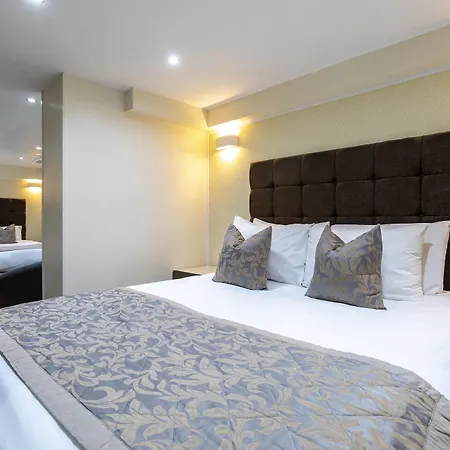 Hotel Shepherds Bush 4*