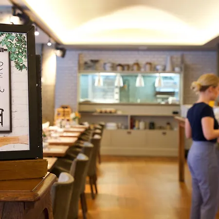 Bermondsey Square - A Bespoke Hotel