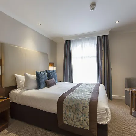 Thistle Piccadilly Otel 4*