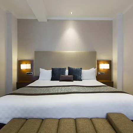 Thistle Piccadilly Hotel