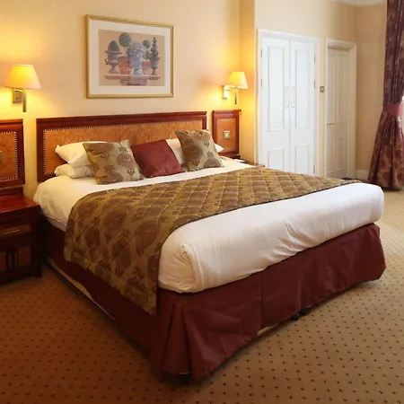 Grange Clarendon 4*