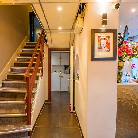 New Dawn Hotel Londyn