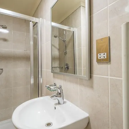 Viking Hotel 2*