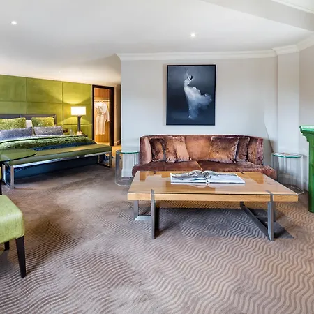 Radisson Blu Hotel, Mercer Street