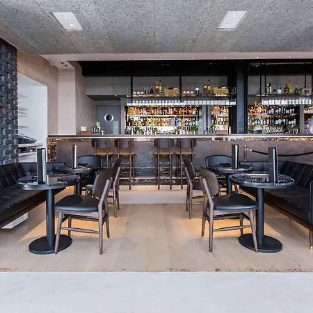 Radisson Blu Hotel, Mercer Street 5*