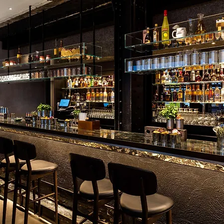 Radisson Blu Hotel, Mercer Street 5* London