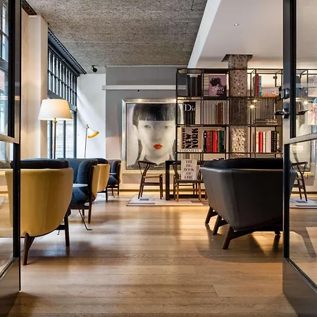 Radisson Blu Hotel, Mercer Street לונדון