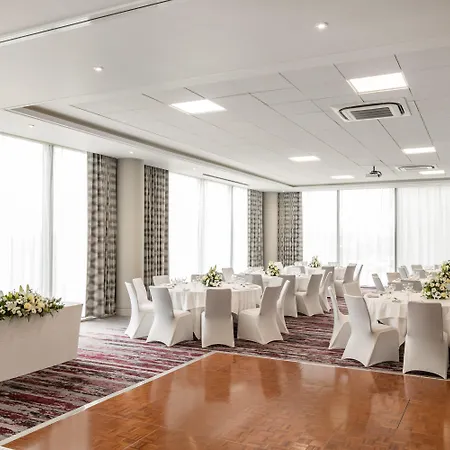 מלון Crowne Plaza - Docklands By Ihg 4*