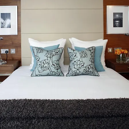 Park Plaza County Hall 4* Londyn
