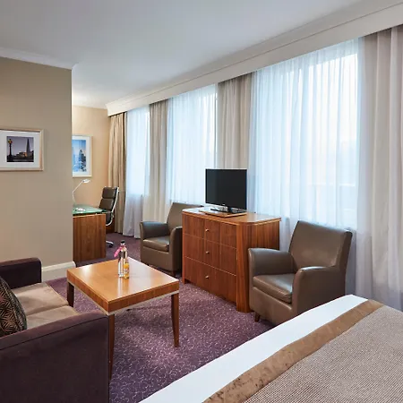 Crowne Plaza London By Ihg Hotel Ealing