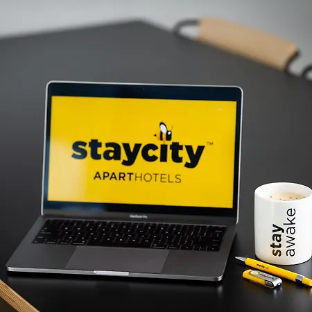 Staycity Greenwich High Road Aparthotel 3*