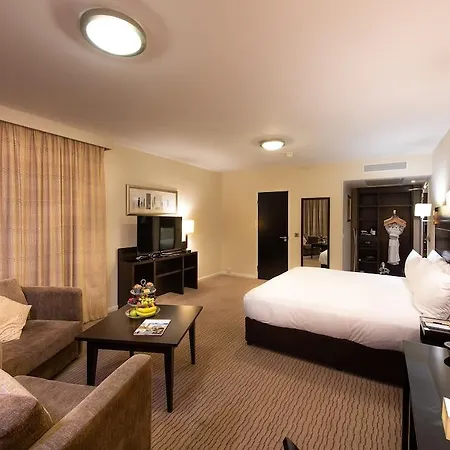 Отель Doubletree By Hilton London Heathrow Airport Хаунслоу