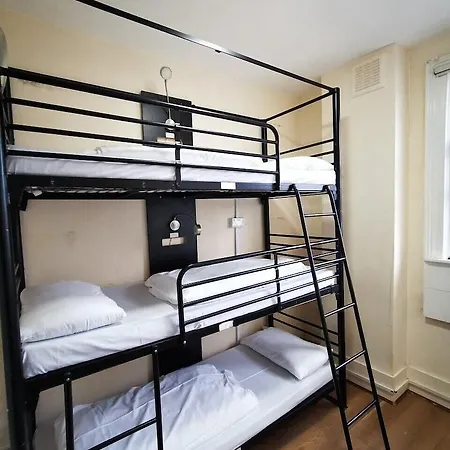 Auberge de jeunesse Onefam Waterloo 18-36 Years Old *