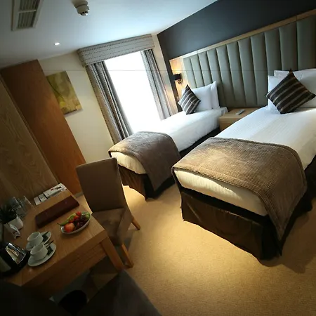 Mornington Kensington, Bw Premier Collection Hotel 4*
