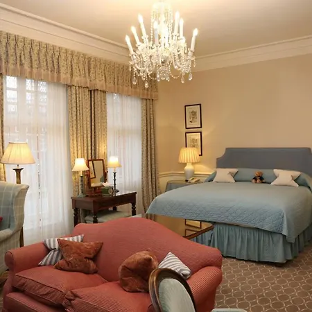 Hotel The Chelsea Townhouse By Iconic Luxury