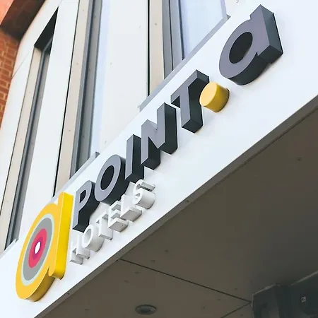 Point A Canary Wharf Hotel 3*