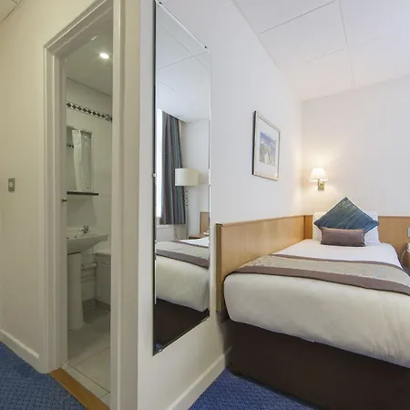 Hotel Thistle Barbican Shoreditch 3*