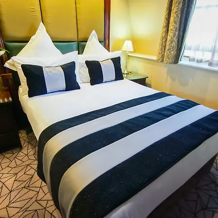 Hyde Park International 4* London