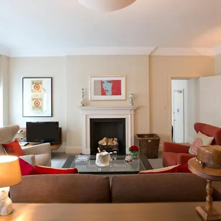 Ξενοδοχείο Brown's Hotel, A Rocco 5*