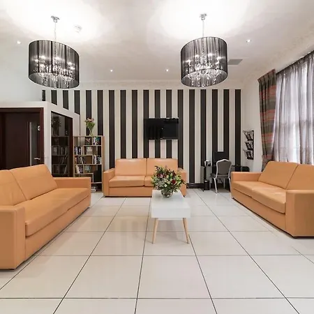 Hyde Park International 4*