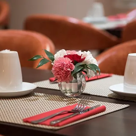 Hyde Park International 4*