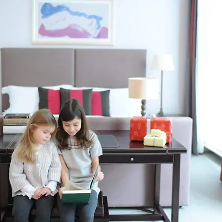 Brown's Hotel, A Rocco 5*